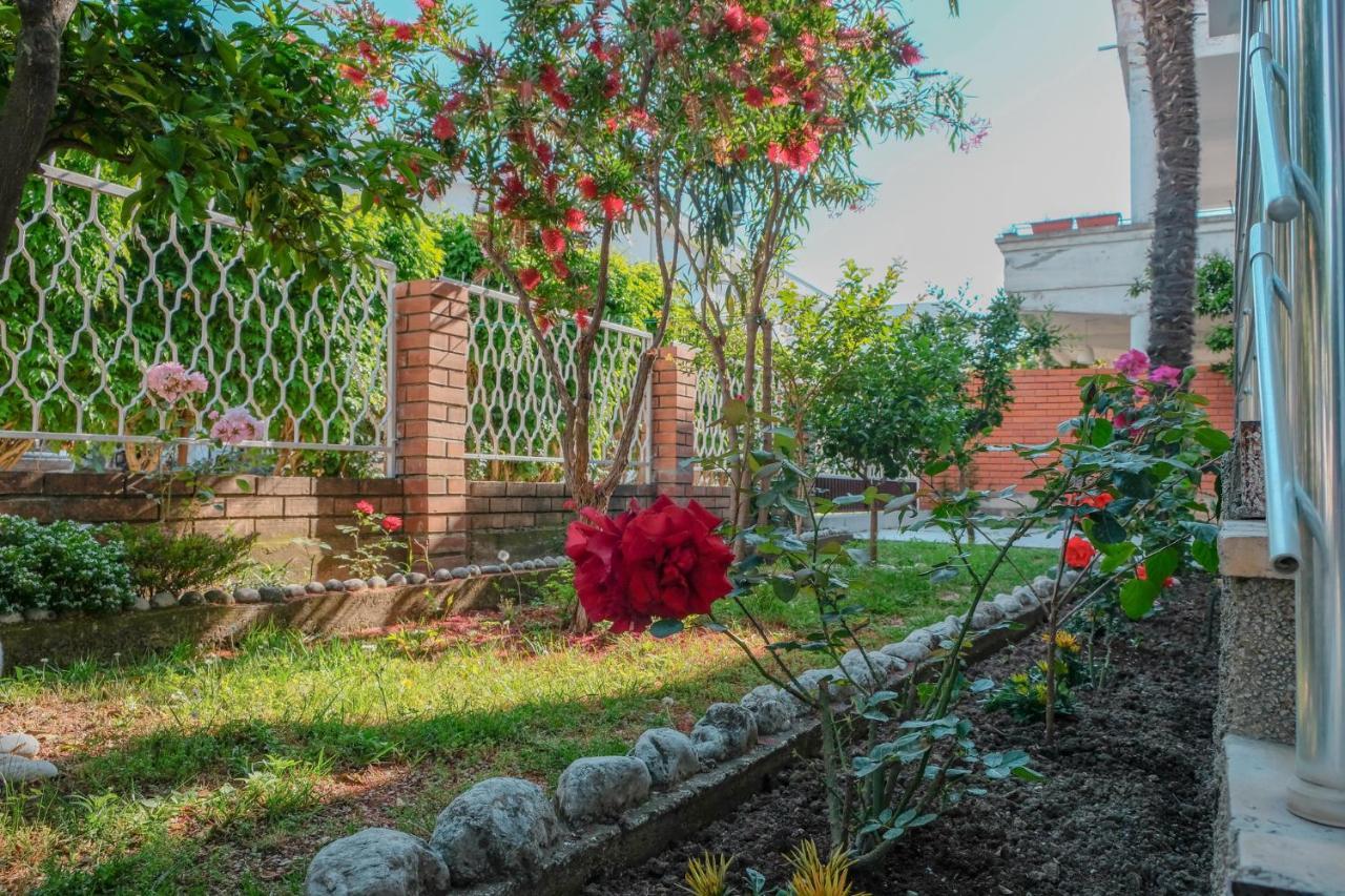 Vila Adriatik Улцинь Экстерьер фото