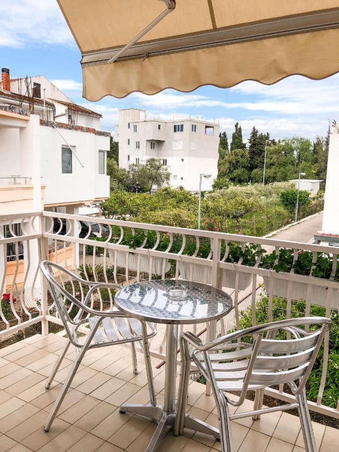 Vila Adriatik Улцинь Экстерьер фото