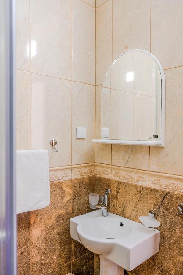 Vila Adriatik Улцинь Экстерьер фото